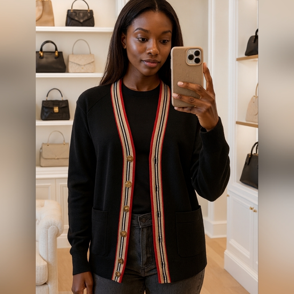 🌟New BURBERRY Cardigan (Large & Small)